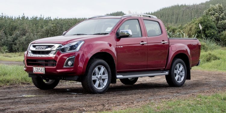 Isuzu D-Max front three quarters