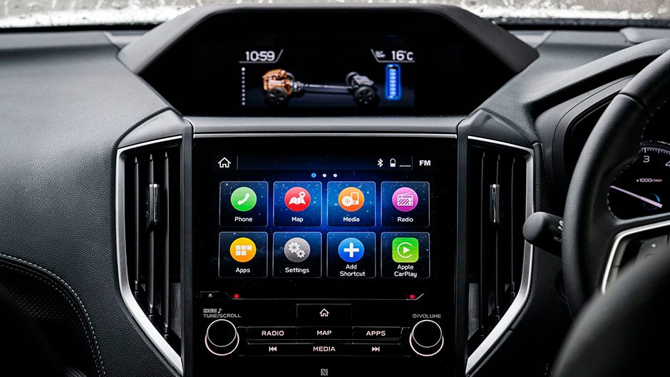 2020 Subaru Forester e-Boxer screen