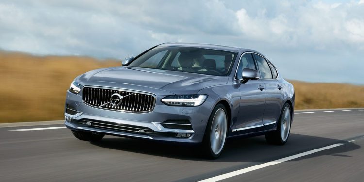 Location Front Quarter Volvo S90 Mussel Blue