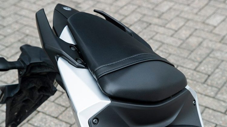 yamaha mt 07 comfort seat