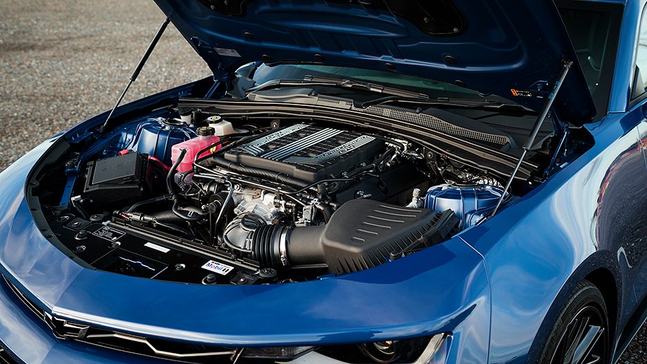 2019 Chevrolet Camaro ZL1 motor