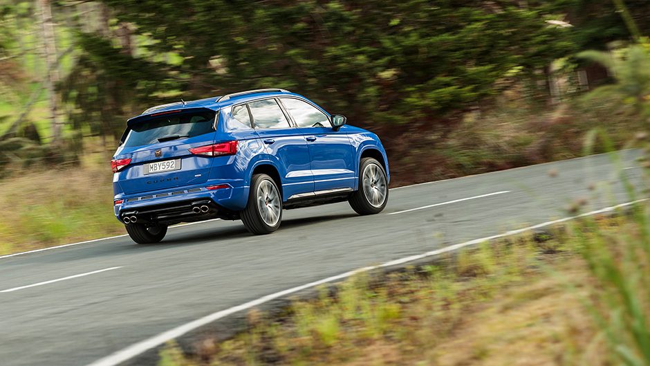 2019 Cupra Ateca driving round bend