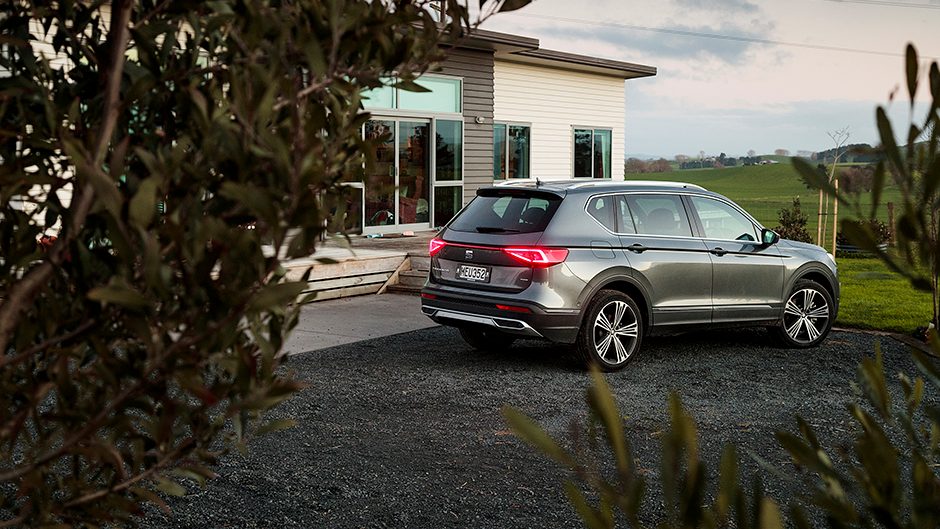 2019 Seat Tarraco Excellence 4Drive parked in front of house