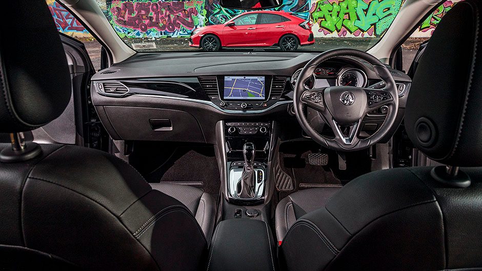 Holden Astra RS-V interior