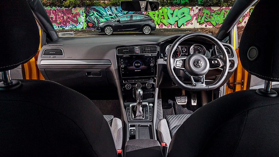 VW Golf TSI R-Line interior
