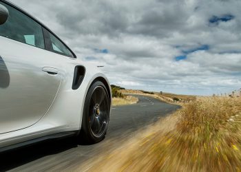 Porsche 911 Turbo vent action