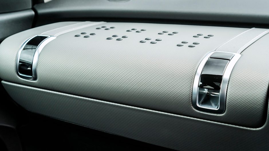2017 Citroen C4 Cactus glovebox