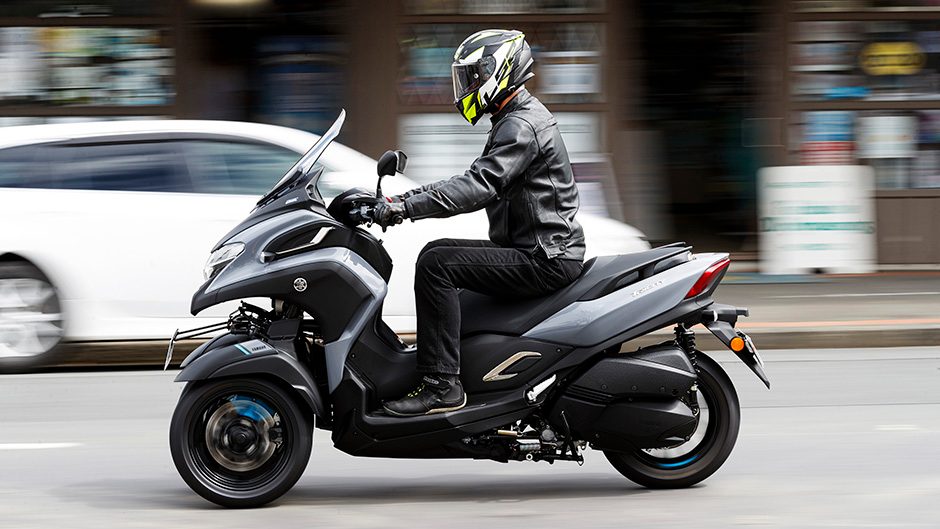 Review: 2020 Yamaha Tricity 300 - Bike Review