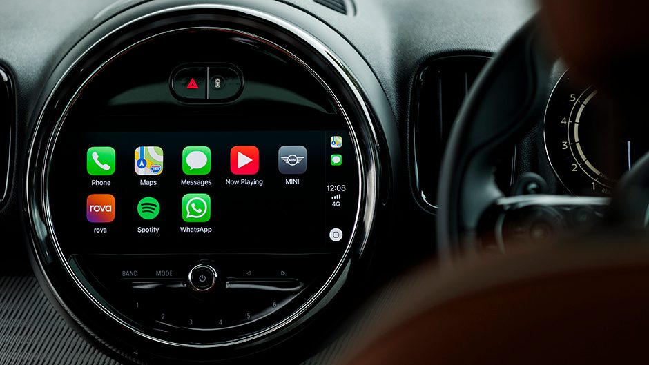 2021 Mini Cooper S Countryman screen