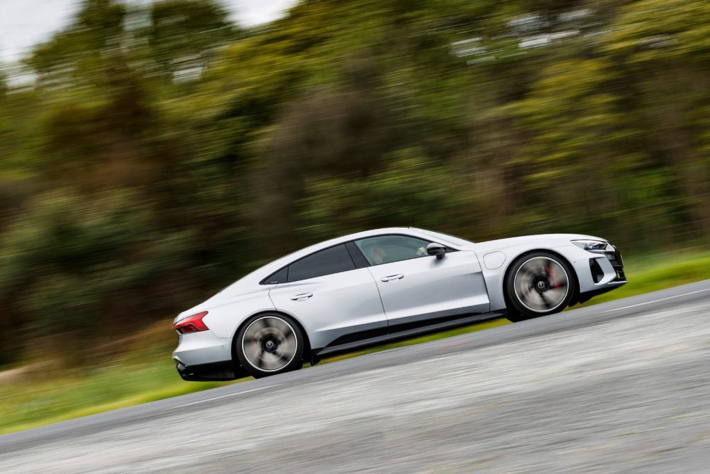 Audi RS e-tron GT side action