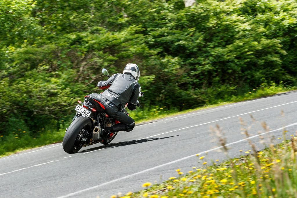 2021 BMW S 1000 R rear shot through corner