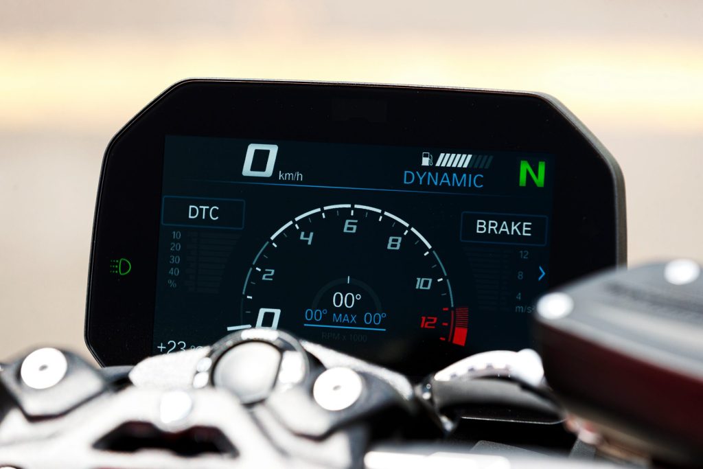 2021 BMW S 1000 R speedo screen