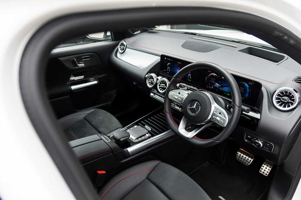 2021 Mercedes-Benz EQA 250 interior