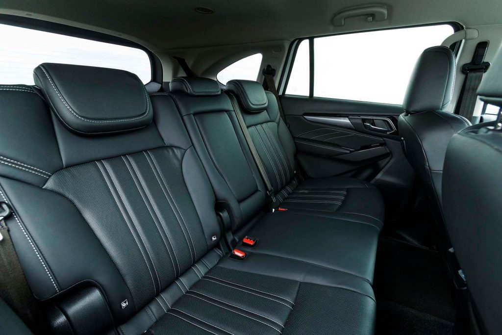 2022 Isuzu MU-X back seats