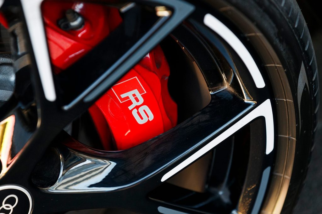 2022 Audi RS 3 brakes