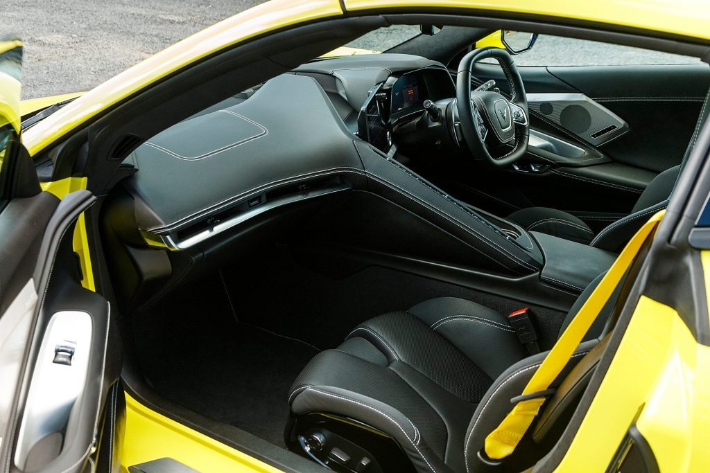 Chevrolet Corvette Stingray 3LT interior