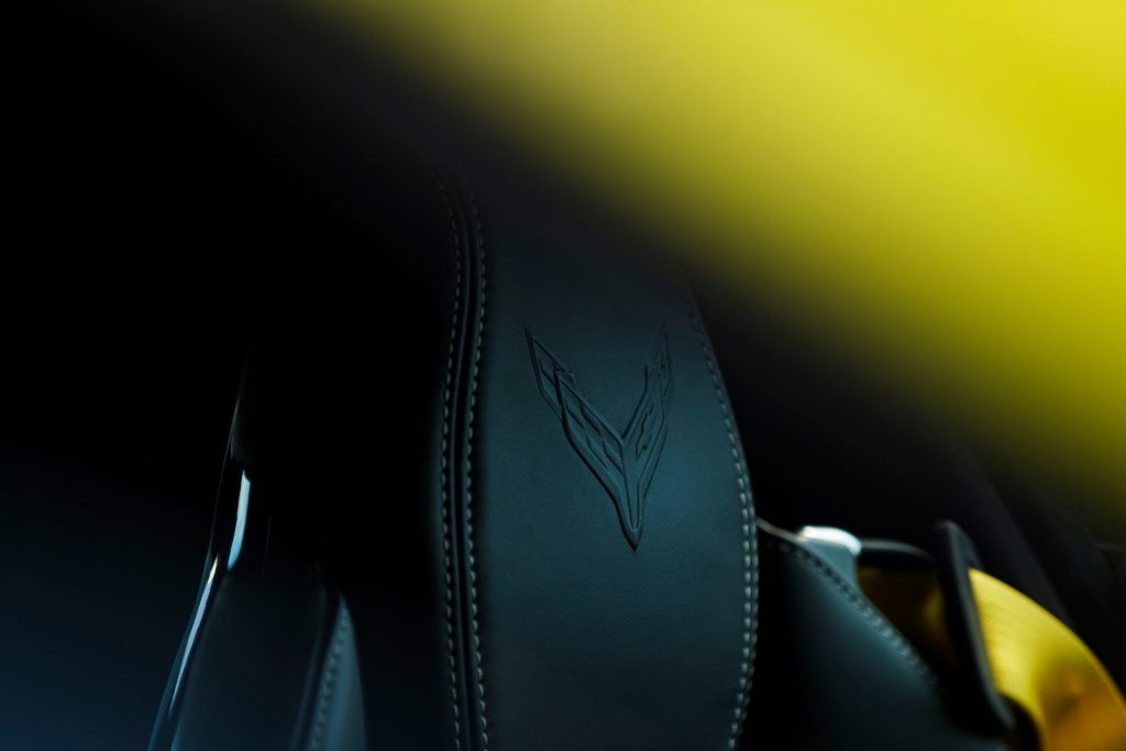 Chevrolet Corvette Stingray 3LT headrest