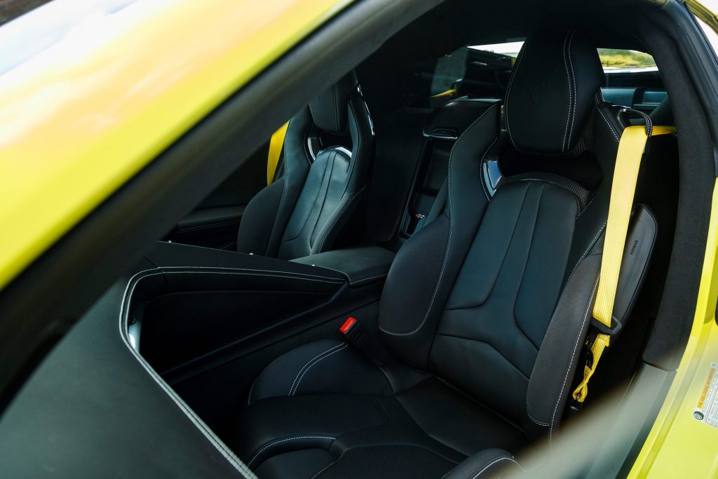 Chevrolet Corvette Stingray 3LT seats