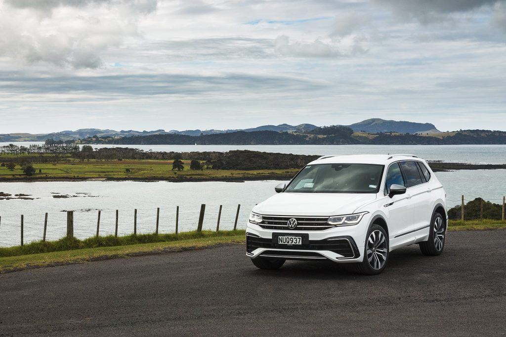 Volkswagen Tiguan Allspace R-Line front static