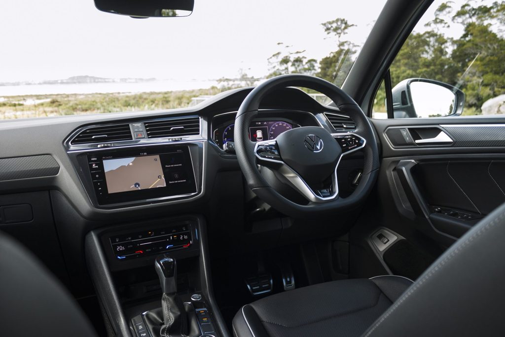 Volkswagen Tiguan Allspace R-Line interior