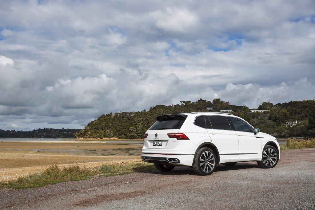 Volkswagen Tiguan Allspace R-Line rear static