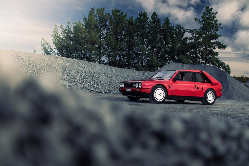 Lancia Delta S4 wide front static