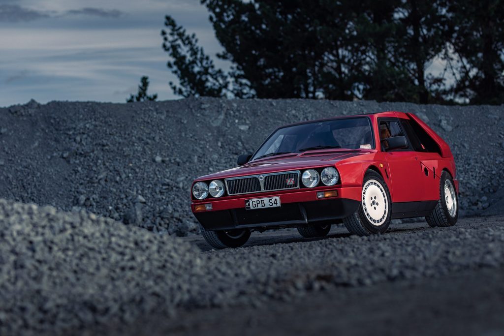 Lancia Delta S4 low angle