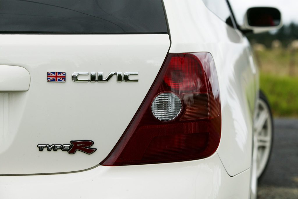 2003 Honda Civic Type R taillight