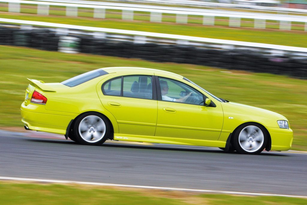 Ford Falcon XR6 Turbo side action