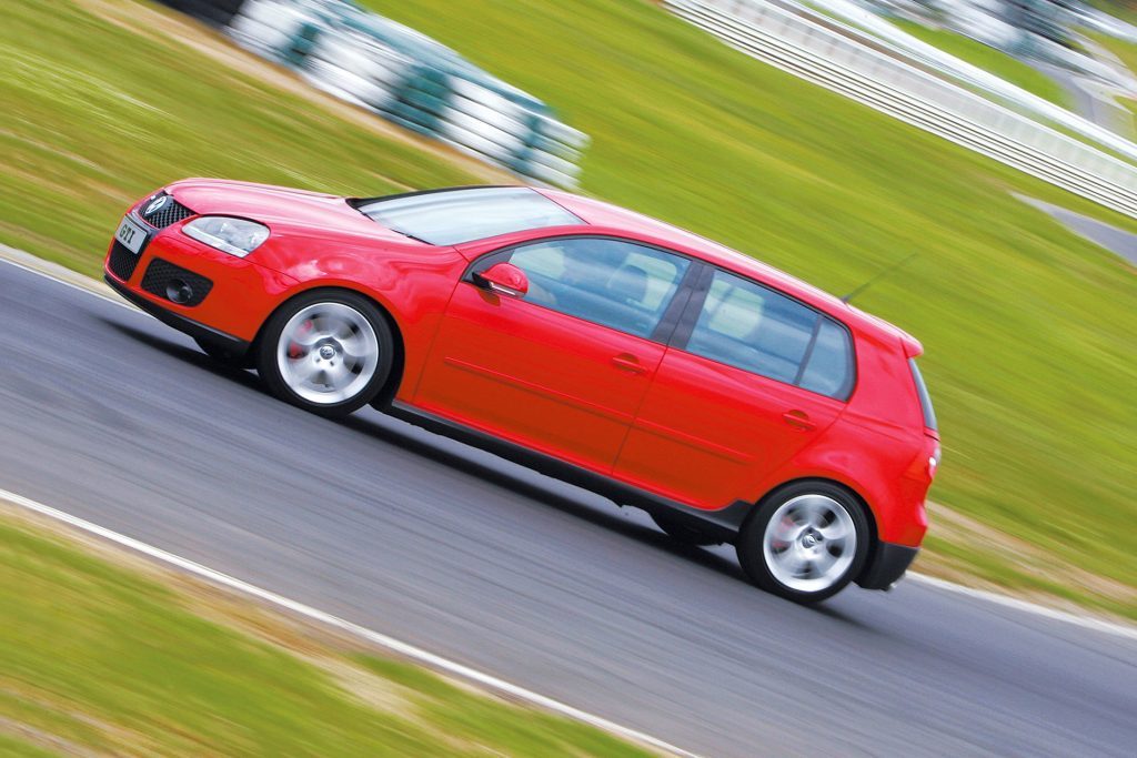 VW Golf GTI side action