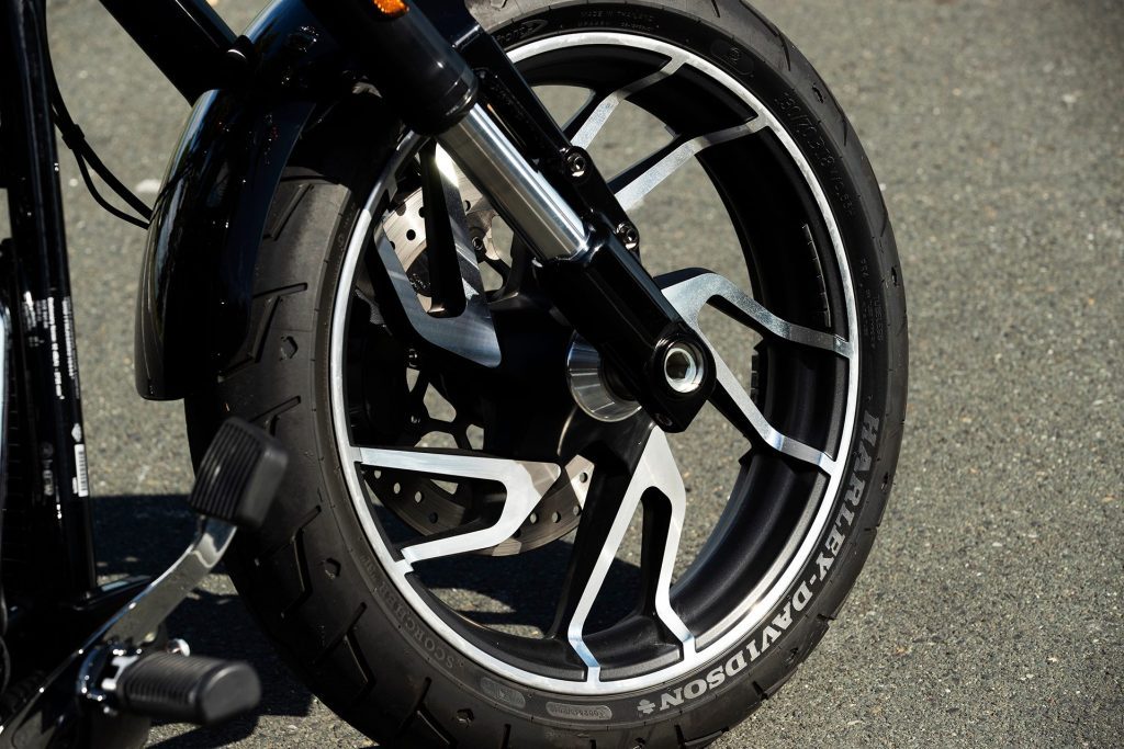 Harley-Davidson Sport Glide wheel