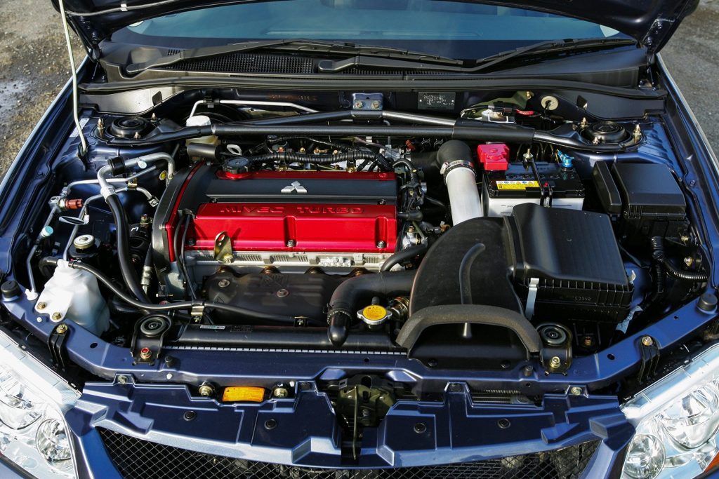 2005 Mitsubishi Lancer Evolution IX Wagon motor