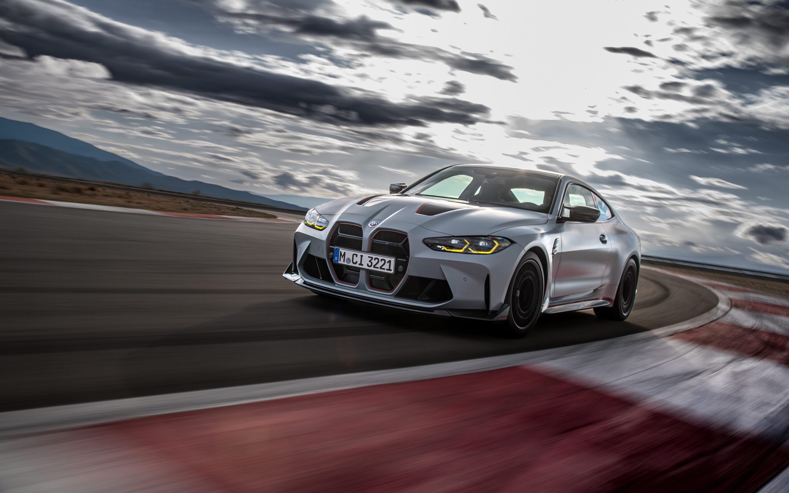 BMW M4 CSL on track