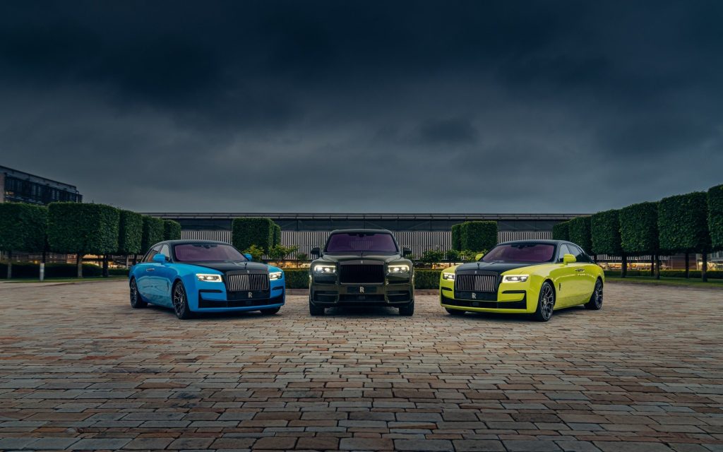 Rolls Royce Black Badge cars in line