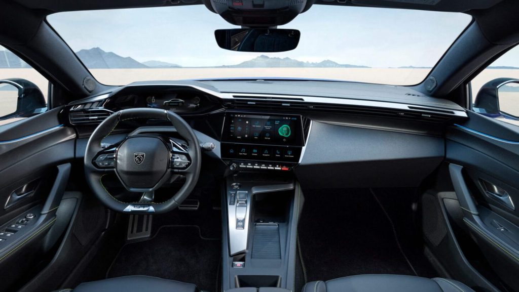 Peugeot 408 interior