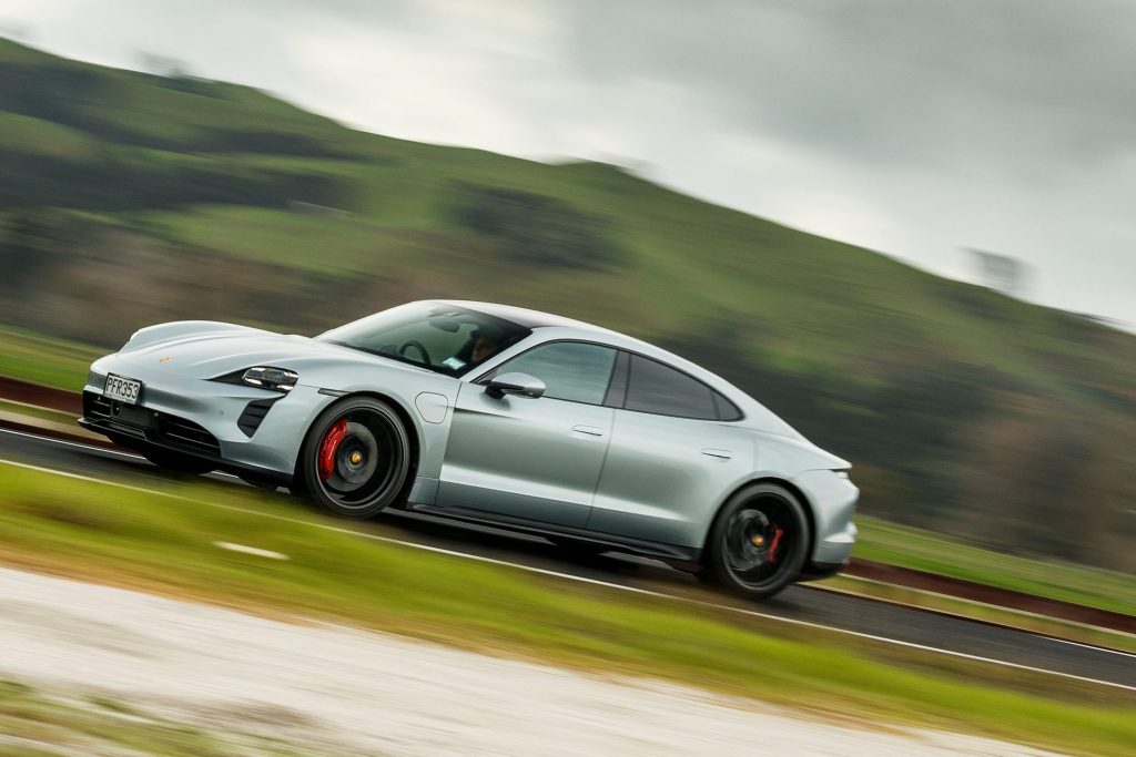 Porsche Taycan GTS in silver