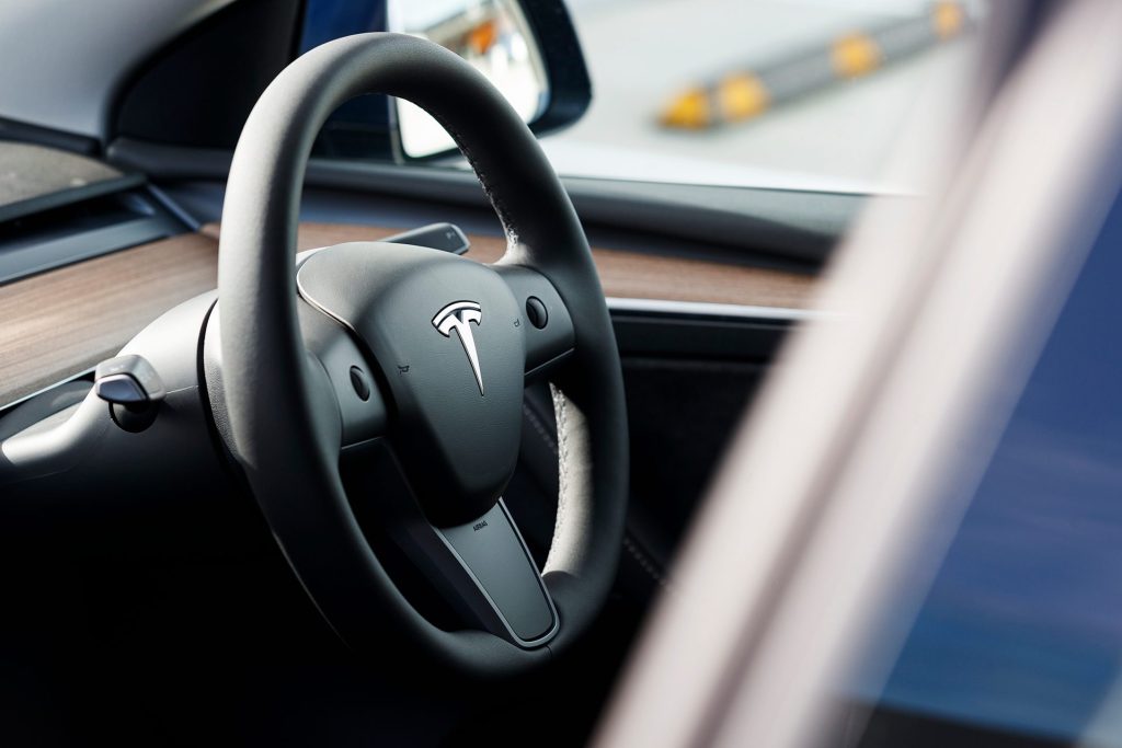 Tesla Model Y RWD steering wheel