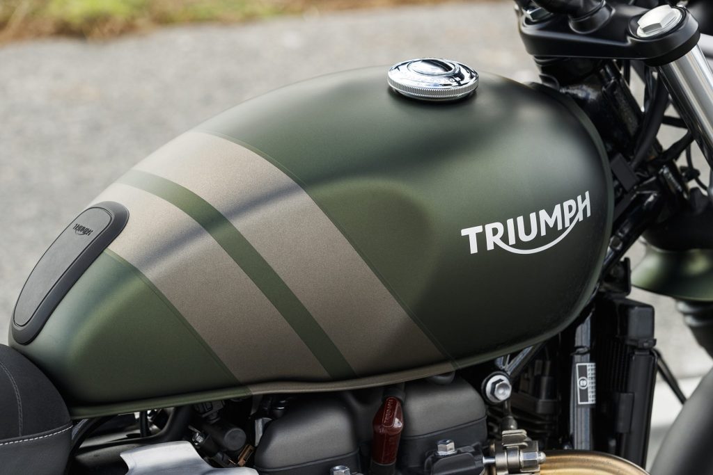 Triumph Street Scrambler 900 tank