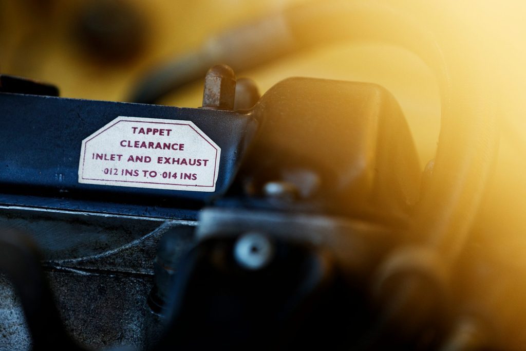 1978 Jaguar XJ6 4.2 LWB tappet clearance sticker