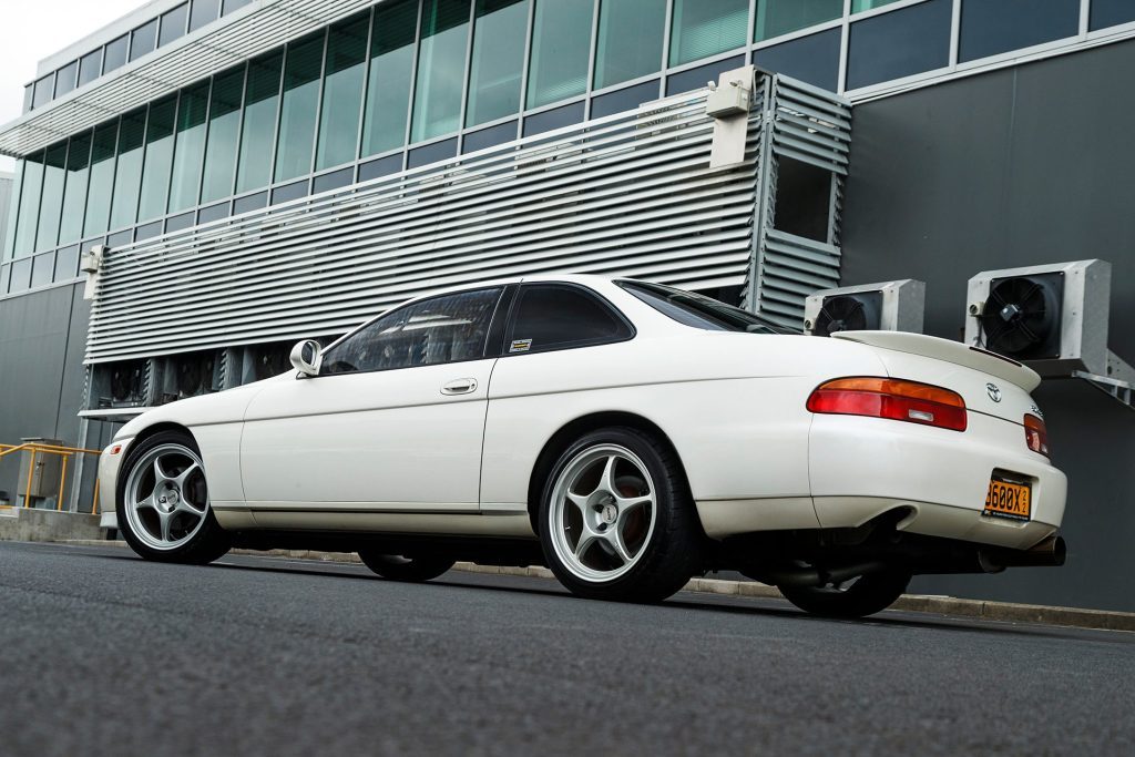 1993 Toyota Soarer 2.5 GT rear static