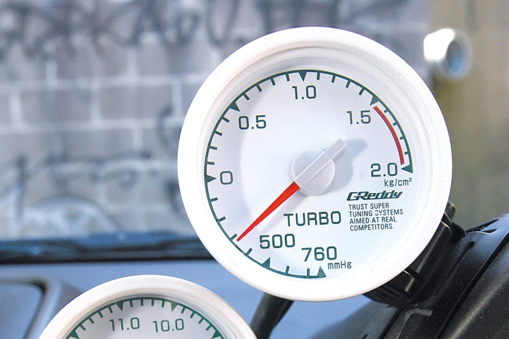 1999 Toyota Altezza RS200 Turbo boost gauge