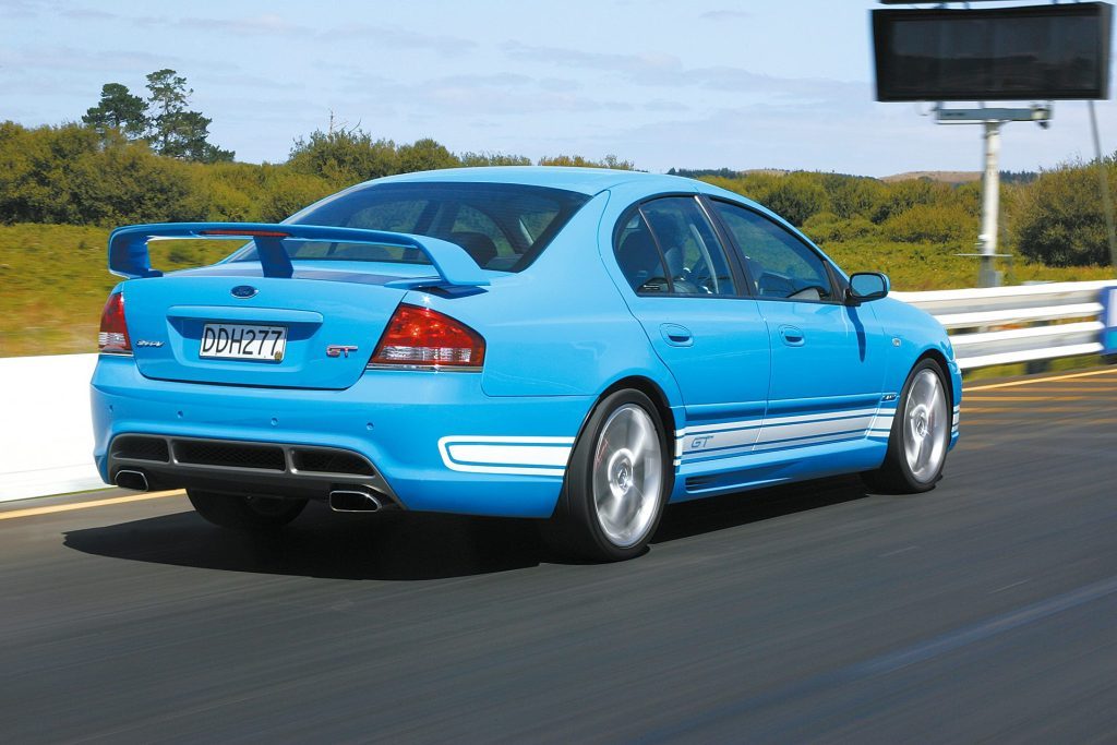 2006 FPV GT  driving on dragstrip