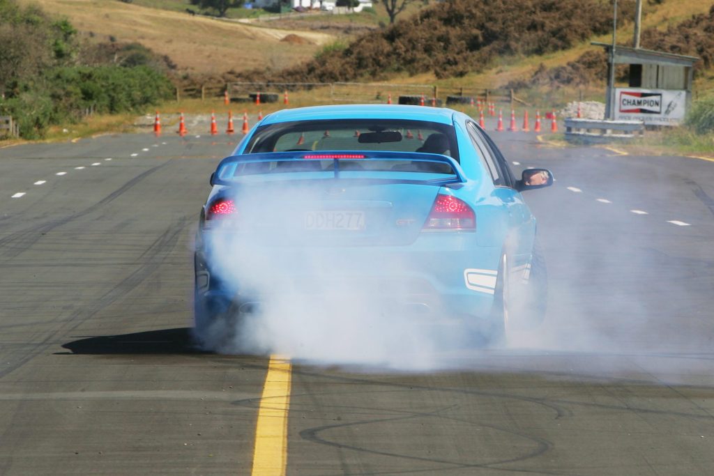 2006 FPV GT  burnout