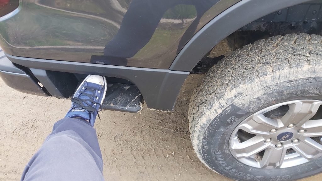 2022 Ford Ranger step