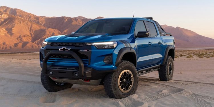 2023 Chevrolet Colorado ZR2 Desert Boss front three quarters