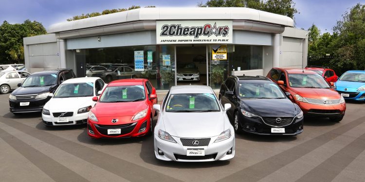 Cars for sale outside 2 Cheap Cars used car dealership