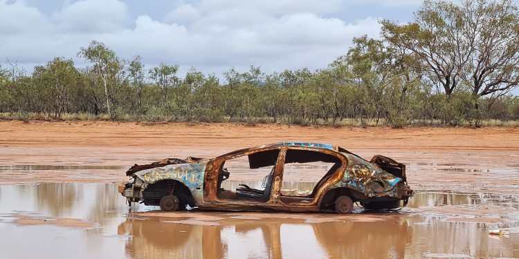 rusty and burnt Ford AU Falcon