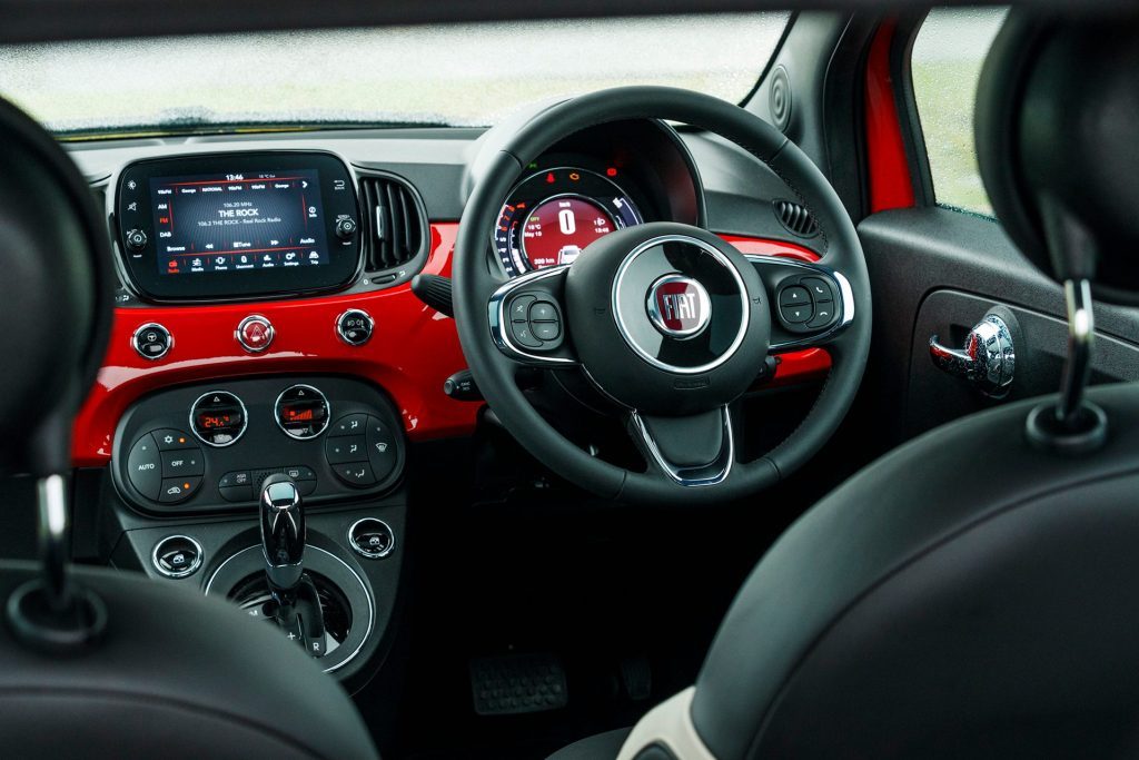 Fiat 500 Dolcevita interior