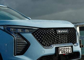 Haval Jolion Ultra Hybrid front grille close up view