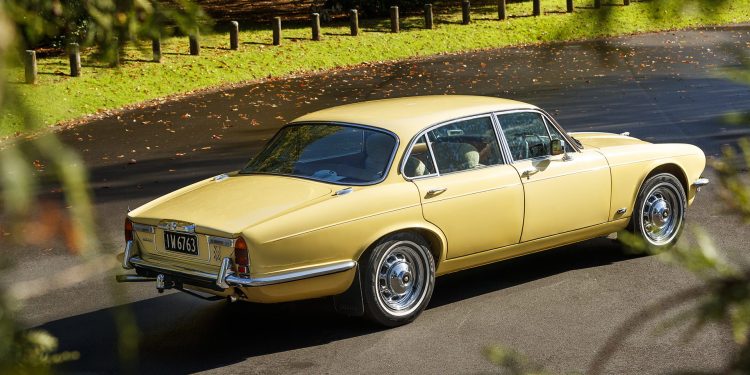 1978 Jaguar XJ6 4.2 LWB high rear static looking through trees